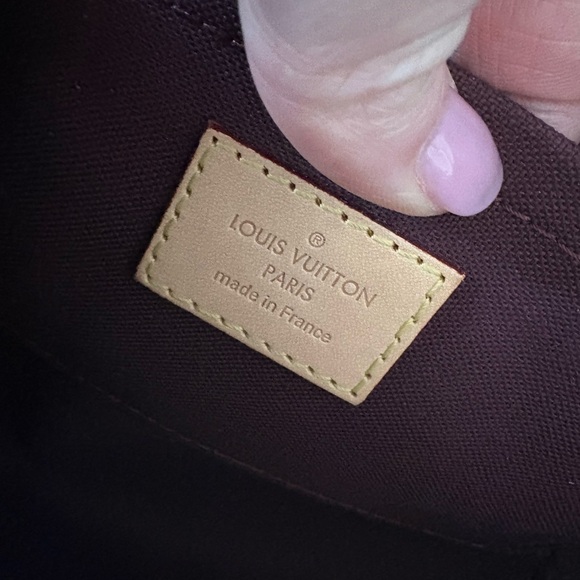 LV Favorite MM - Picture 9 of 12